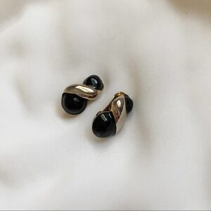 VTG Black & Gold Chunky Twist Clip Earrings